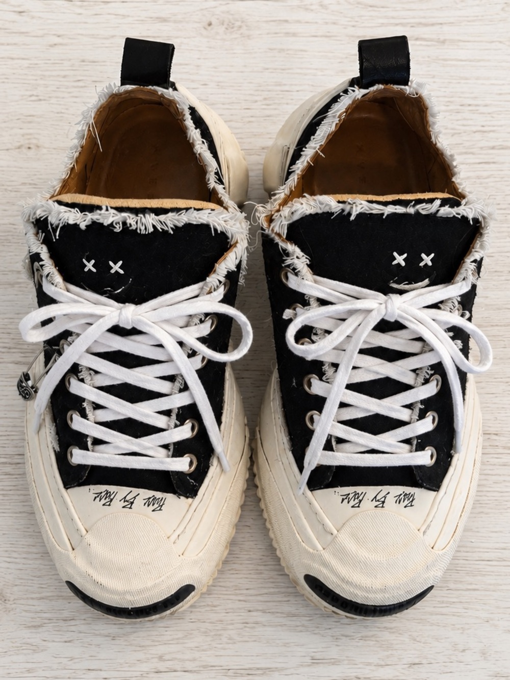 xVESSEL GOP Peace by Piece Distressed Black Sneakers Women’s 8 Men’s 6